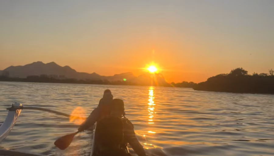 Aula de Canoa Polinésia ao Nascer do Sol na Barra da Tijuca