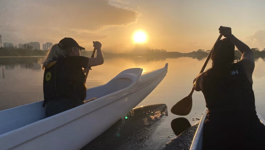 Aula de Canoa Polinésia ao Nascer do Sol na Barra da Tijuca